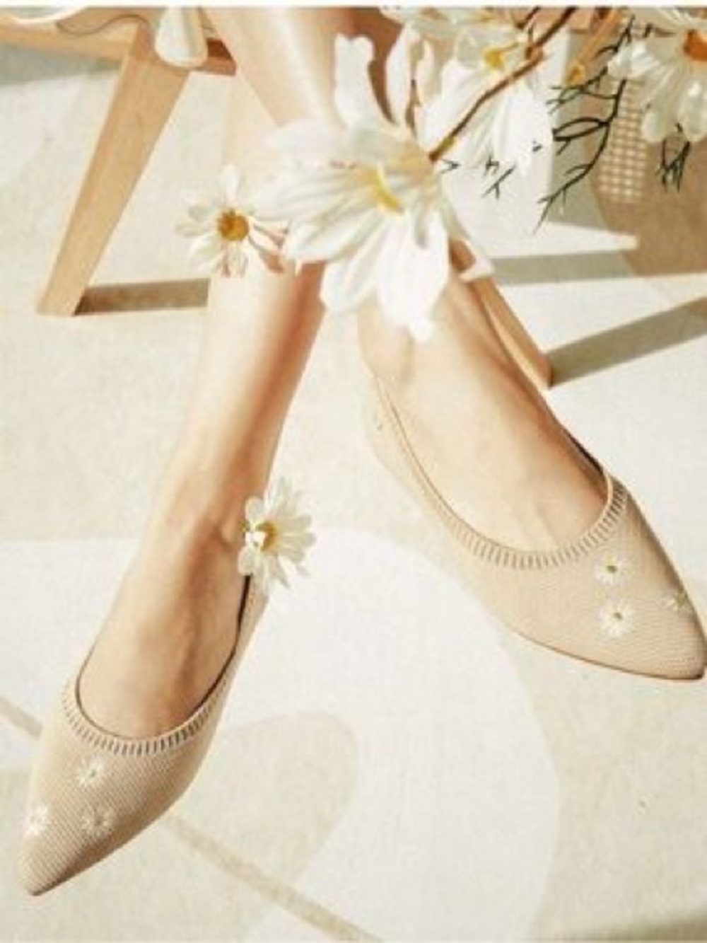 🌼 NEW VIVAIA Aria Women's Beige Daisy Pointed Toe Floral Knit Ballet Flat 41/9.5